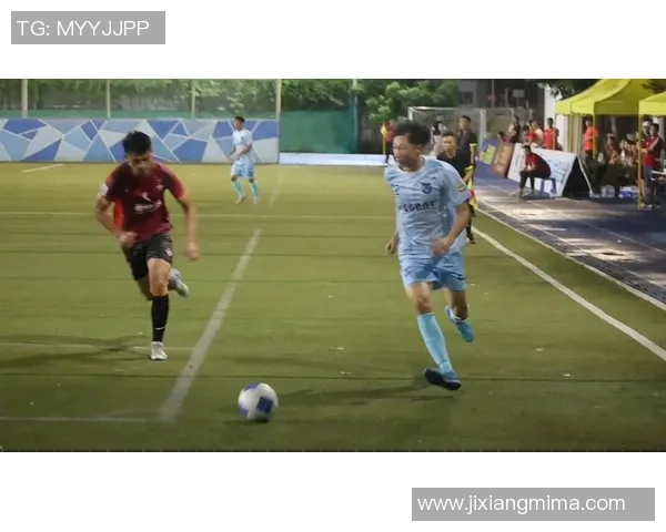 平江足球明星风采展示及其成就回顾，带你了解他们的精彩瞬间与荣誉历程